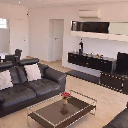 Casa Daniella - 5 Bedroom With Private Pool * Alicante